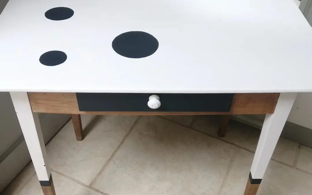 Bureau Ancien en Hêtre
